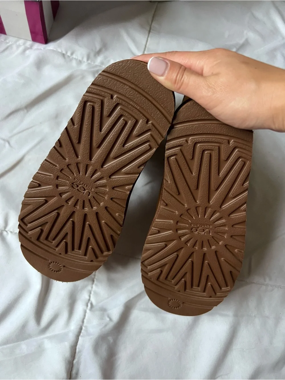 UGGS Chestnut Cozy Winter Boots with Stitch Detail